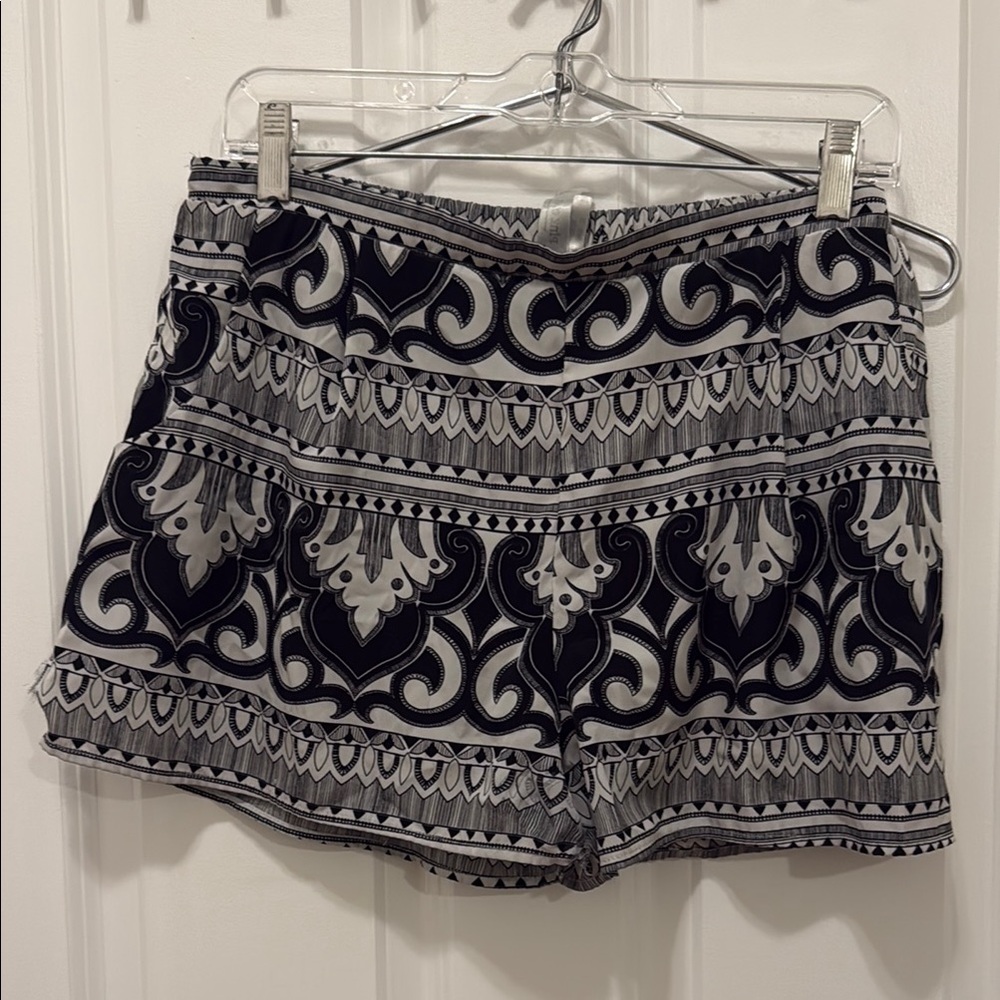 Pink Owl Black & White Patterned Elastic Waist Shorts